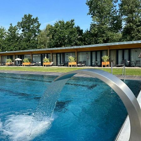 Villa Resort & Organic Spa - Zahajen Prodej Letni Sezony Ceske Budejovice Exterior photo